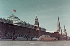 10 nádherných barevných fotografií Moskvy a Petrohradu z roku 1958