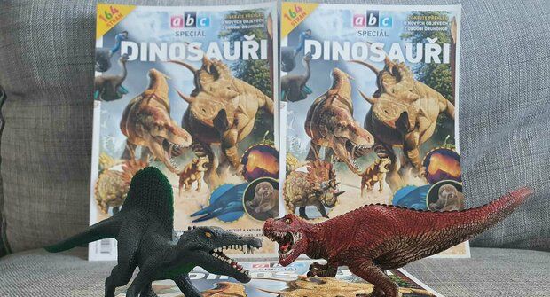 Dinosauří speciál ABC: 164 stran a 1000 fotek