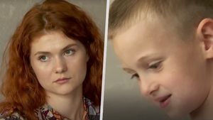 Ilja (6) přišel o mámu a tátu při obléhání Mariupolu: Zachránil ho manželský pár