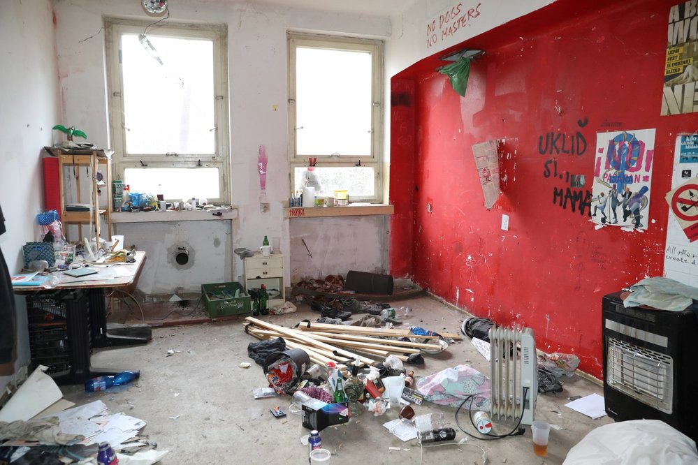 V útrobách Kliniky: Takto aktivisté hospodařili v okupované budově.