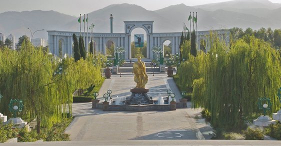 Ašchabat: Monumentální památníky  turkmenské metropole