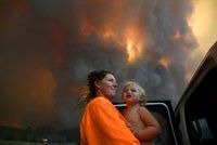 Ničivé požáry mají už čtyři oběti. V Austrálii marně čekají na pořádný déšť