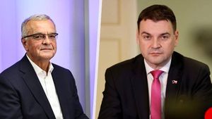 Babišova koalice „upekla“ rozpočet: Macinka slibuje 60 miliard dolů příště, Kalousek nevěří Babišova koalice „upekla“ rozpočet: Macinka slibuje 60 miliard dolů příště, Kalousek nevěří