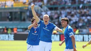 Baník straší minulá sezona. Páska pro Kohúta? Rozcházení s Frydrychem i linka na Tvrdíka Baník straší minulá sezona. Páska pro Kohúta? Rozcházení s Frydrychem i linka na Tvrdíka