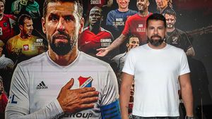 Baroš o rozlučce, Mikloškovi i vztahu k Baníku: Zůstává pořád silný. Půjde s Pastou do kotle? Baroš o rozlučce, Mikloškovi i vztahu k Baníku: Zůstává pořád silný. Půjde s Pastou do kotle?