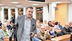 Bartkovský: Rajchl by si podal ruku s Putinem, důchodce v Praze roztleskával nenávistí k Ukrajině