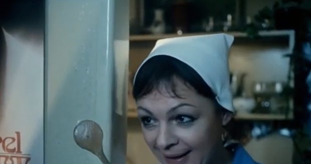 Jana Hlaváčová jako zdravotní sestra Tonička v Básnících.