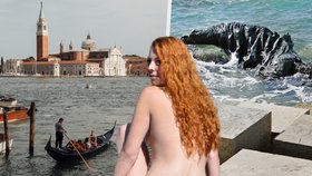 Otužilá polonahá Češka znectila pomník v Benátkách. Vyfasovala tučnou pokutu