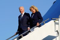 Biden zahájil svou první prezidentskou zahraniční cestu: V Británii ho čeká G7 i královna