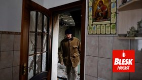 Podcast: Češi rozváží pomoc po Ukrajině. V Oděse je bombardovali, v Buči vytahovali lidi ze sklepů