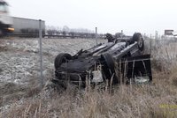 Neuvěřitelné štěstí: Ze zdemolovaného auta na dálnici u Nýřan vylezl nezraněný řidič