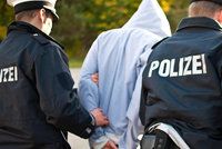 Německá policie šetří žadatele o azyl: Obtěžoval v bazénu dvě Češky