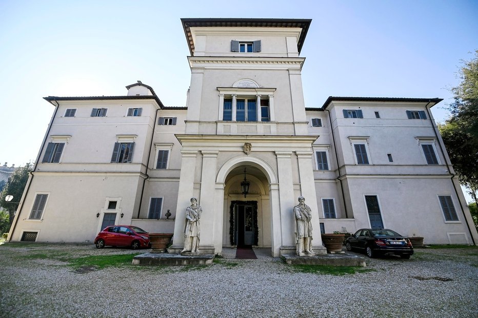 Hledá se majitel nejdražší vily světa. Zdobí ji i jedinečná freska od Caravaggia
