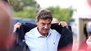 Česká spojka Deniovi vyšla, k reprezentaci ale přijdou další cizinci. Co jednání se Schickem? Česká spojka Deniovi vyšla, k reprezentaci ale přijdou další cizinci. Co jednání se Schickem?