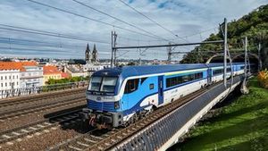 České dráhy mají nejlepší pololetí v historii. Do zisku se vrátilo i ČD Cargo České dráhy mají nejlepší pololetí v historii. Do zisku se vrátilo i ČD Cargo