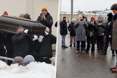 Český diplomat, který byl na pohřbu Navalného: Co rozloučení ukázalo a jak hodnotí opatření?