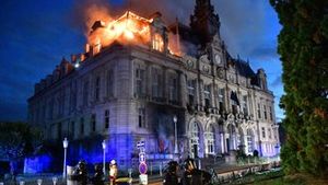 Chystáte se do Francie? České úřady varují před nebezpečím a dalšími komplikacemi