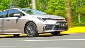 Čína začíná slučovat automobilky. Jako první to pocítí Toyota Čína začíná slučovat automobilky. Jako první to pocítí Toyota