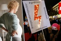 Podcast: Polky se bojí otěhotnět. Potraty by měly být osobním rozhodnutím, říká Byrtek
