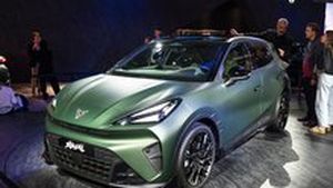Cupra v Paříži sází na emoce: Raval od ABT, formule E GEN4 i prostorové audio Cupra v Paříži sází na emoce: Raval od ABT, formule E GEN4 i prostorové audio