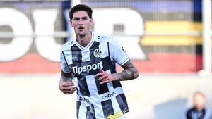 Čvančarův „bundesligový“ plat v Hradci: klub si to může dovolit, část jde za Němci