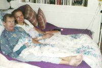 Nezapomenutelné foto: Havlová s Václavem v posteli! Síla snímku bere lidem dech