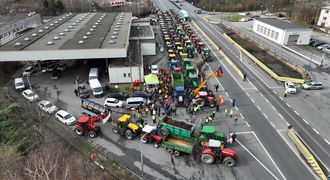 Další protest zemědělců: Tisíce traktorů na hraničních přechodech, Výborný sedláky chápe