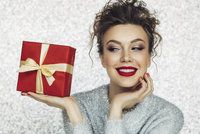 Vánoční dárek pro ženu by měl být osobní. Jak na to? Inspirujte se v naší velké galerii