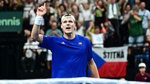 Davis Cup ONLINE: Česko - USA 1:2. Drama pokračuje! Menšík srovnal zápas se Sheltonem Davis Cup ONLINE: Česko - USA 1:2. Drama pokračuje! Menšík srovnal zápas se Sheltonem
