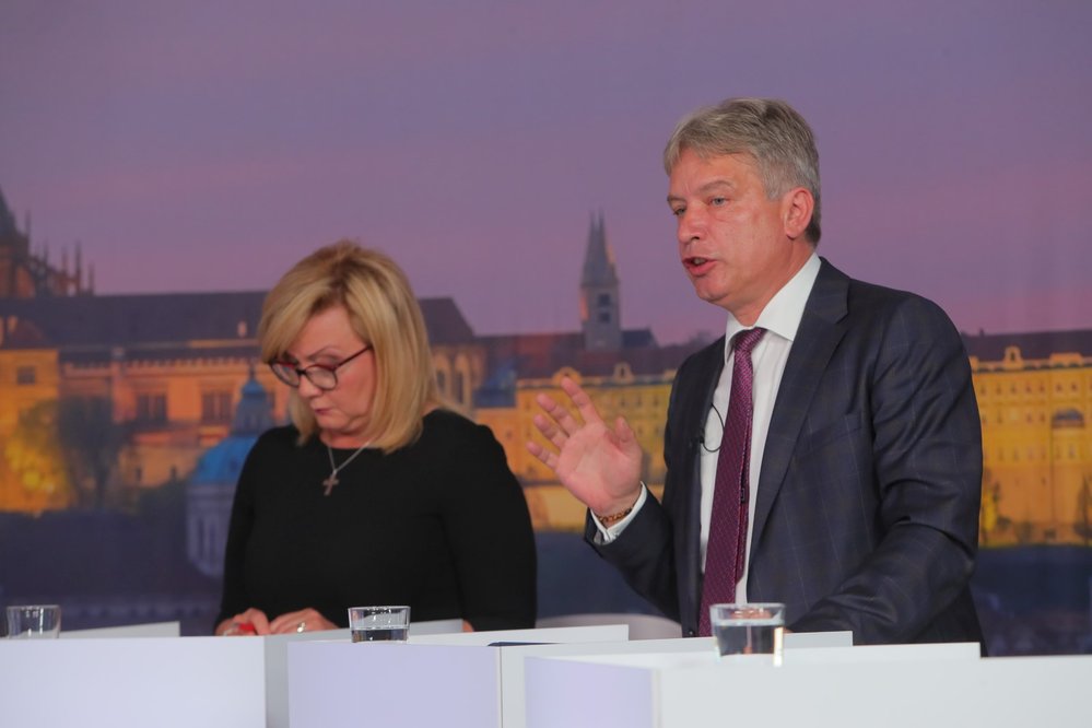 Předvolební debata Blesku o daních a mzdách (16. 9. 2021): Alena Schillerová (za ANO) a Roman Onderka (ČSSD)
