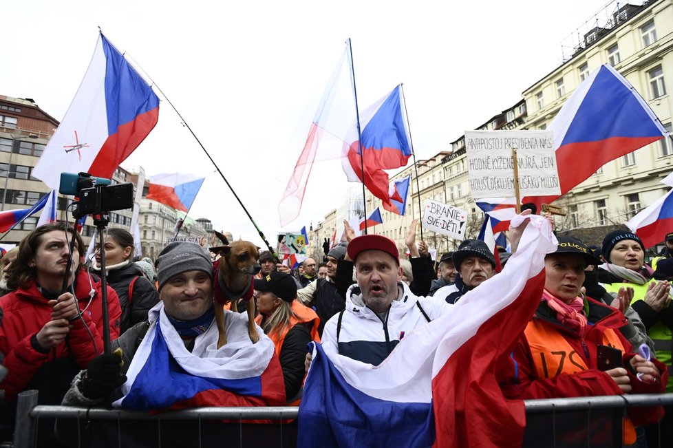 Demonstrace proti koronaviru na Václavském náměstí (9. 1. 2022)