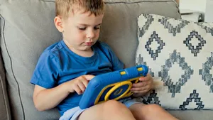 „Dětské“, tedy horší. Nekupujte jim elektroodpad, starý iPhone ze šuplíku odvede mnohem lepší práci „Dětské“, tedy horší. Nekupujte jim elektroodpad, starý iPhone ze šuplíku odvede mnohem lepší práci