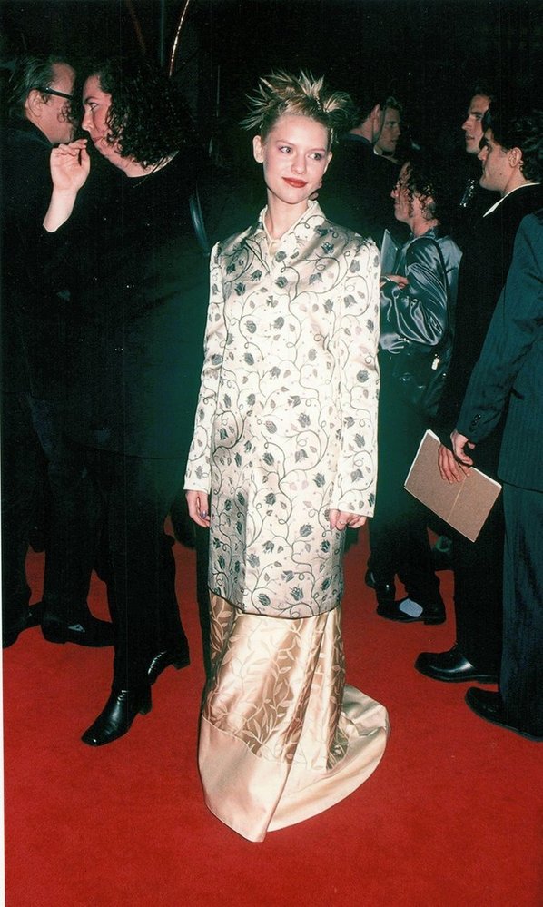 Claire Danes na společenské akci v Hollywoodu v roce 1993