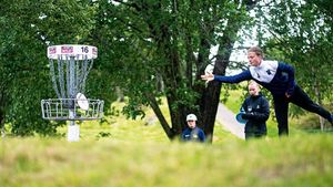 Discgolf v Česku: Pravidla, jak vybrat disk a kde si zahrát Discgolf v Česku: Pravidla, jak vybrat disk a kde si zahrát