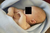 Novorozeně v nemocnici zabilo kontaminované mléko! Německé úřady vyšetřují, co se stalo