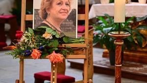 Dojemná mše za Čáslavskou: žízeň po spravedlnosti. Lidé na ní nezapomínají, těší dceru