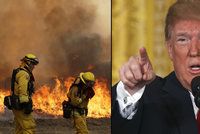 Kalifornie dál zápasí s ničivými požáry. Trump schválil peníze z federální kasy