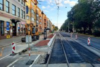 Prázdninové peklo v Brně: Vytrhají koleje a tramvaje změní trasy
