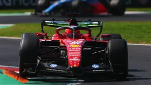 Double Ferrari. V první tréninku byl v Monze nejrychlejší Charles Leclerc Double Ferrari. V první tréninku byl v Monze nejrychlejší Charles Leclerc
