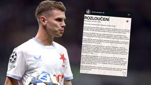 Douděra se loučil: Tvrdíkovi ze srdce děkuji. Mluvil o chybách a věnoval sto tisíc Douděra se loučil: Tvrdíkovi ze srdce děkuji. Mluvil o chybách a věnoval sto tisíc