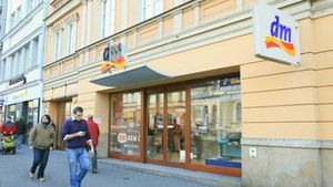 Drogerie dm jde před soud. Při prodeji léků využila skuliny v zákoně Drogerie dm jde před soud. Při prodeji léků využila skuliny v zákoně