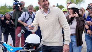 Drtivé vítězství AfD v Sasku-Anhaltsku! Získala 44 procent, k většině jí chybí jen pár křesel Drtivé vítězství AfD v Sasku-Anhaltsku! Získala 44 procent, k většině jí chybí jen pár křesel