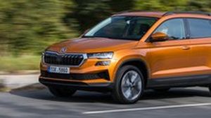 Druhá generace Škody Karoq dostane baterky, ale ponechá si spalovací motor Druhá generace Škody Karoq dostane baterky, ale ponechá si spalovací motor