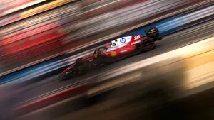 Druhý Leclerc ztratil na Russella přes osm desetin
Druhý Leclerc ztratil na Russella přes osm desetin