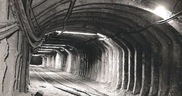 Důl Dukla v Šardicích patřil k nejkvalitnějším dolům na jižní Moravě, těžil se tam lignit. Fotka je ze 70. let.