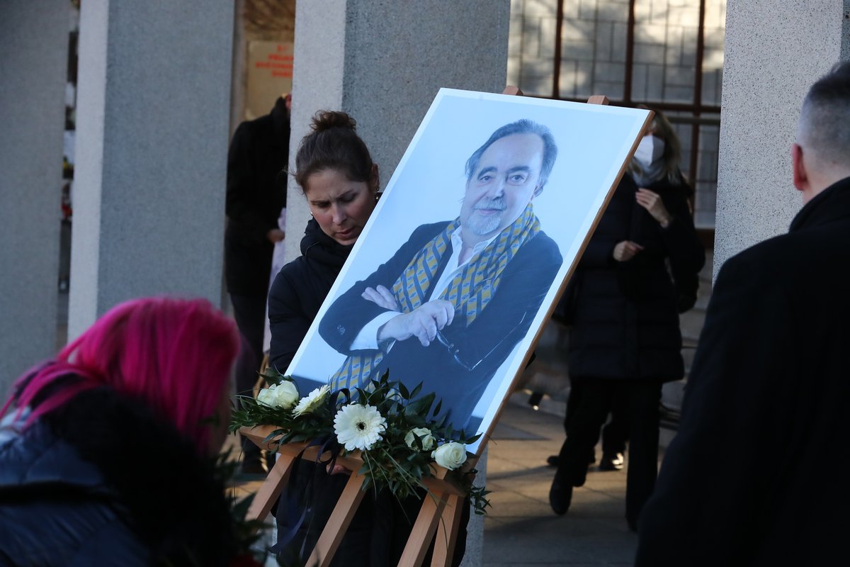 Přípravy na pohřeb Dušana Kleina