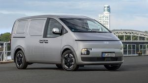 Elektrický Hyundai Staria Cargo má české ceny. Uveze tři palety na vzdálenost 450 km