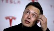 Elon Musk prodává balík akcií Tesly