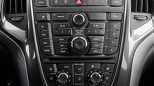 Euro NCAP vrací do aut fyzická tlačítka. Některé modely za ovládání skoro bez bodů Euro NCAP vrací do aut fyzická tlačítka. Některé modely za ovládání skoro bez bodů