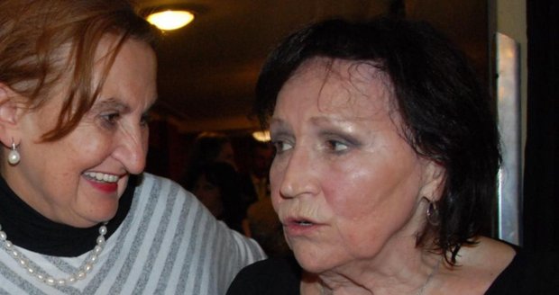 Eva Holubová s Martou Kubišovou